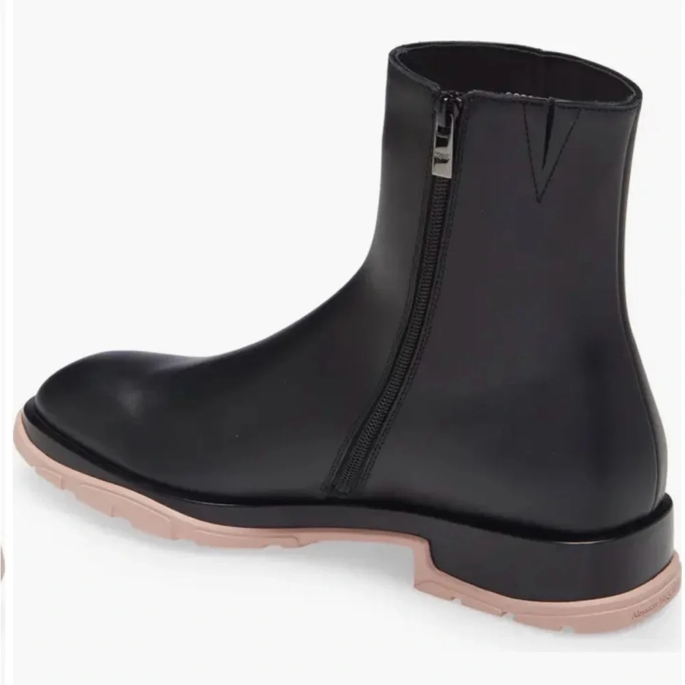 Alexander McQueen Tread Slick Lite leather Boot (Men) Sz 41 - Picture 2 of 14